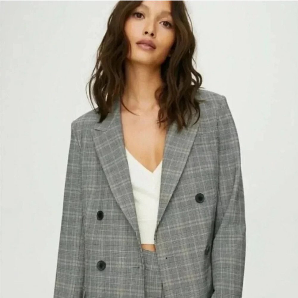 Aritzia Babaton Samuel Blazer